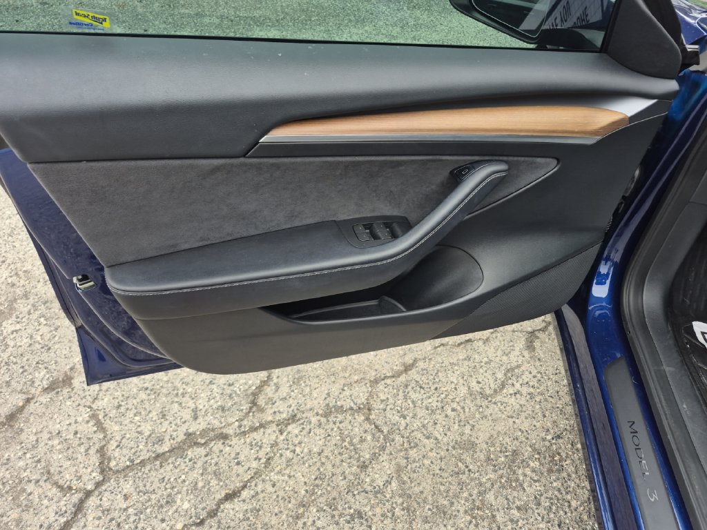 Used 2023 Tesla Model 3 Standard Range RWD image 17