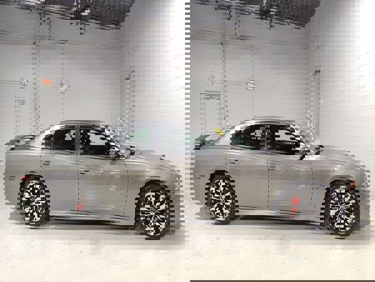 Used 2012 Dodge Charger SRT8 w/ Adaptive Cruise Control Group image 5