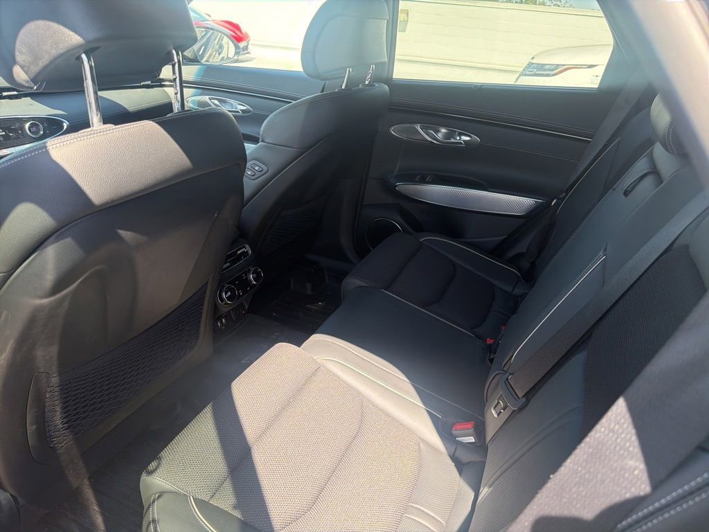 Used 2023 Genesis GV70 2.5T w/ Sport Prestige Package AWD/4WD image 7