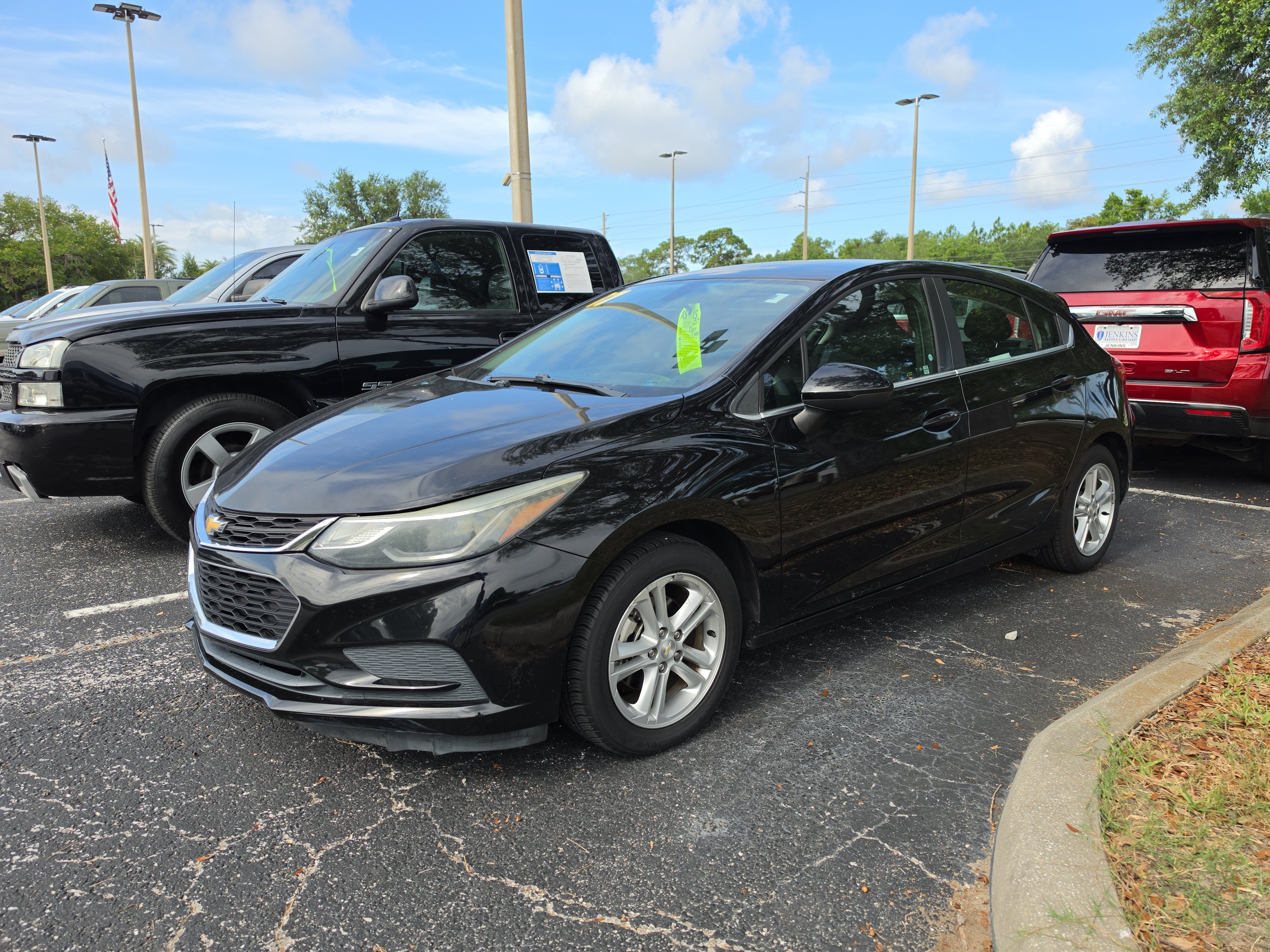 Used 2017 Chevrolet Cruze LT w/ Convenience Package FWD image 7