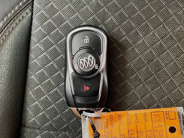 Used 2021 Buick Encore Preferred AWD/4WD image 28