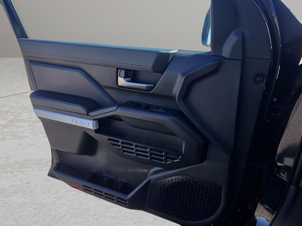 Used 2024 Toyota Tacoma TRD Off-Road image 18