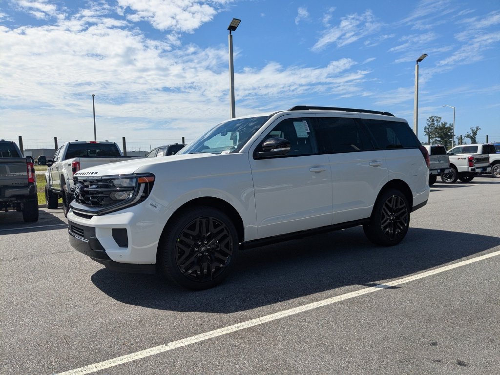 New 2027 Ford Expedition Platinum w/ Stealth Performance Package AWD/4WD image 8