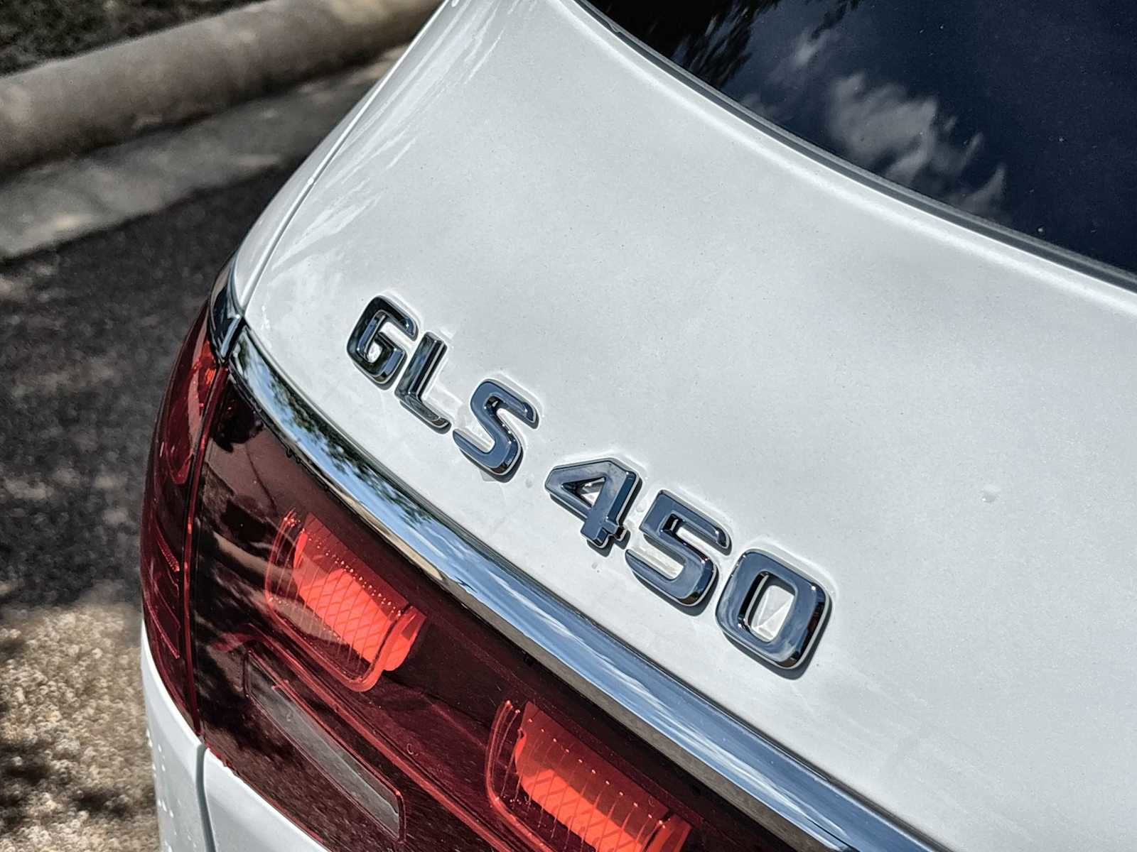 New 2026 Mercedes-Benz GLS 450 4MATIC image 15