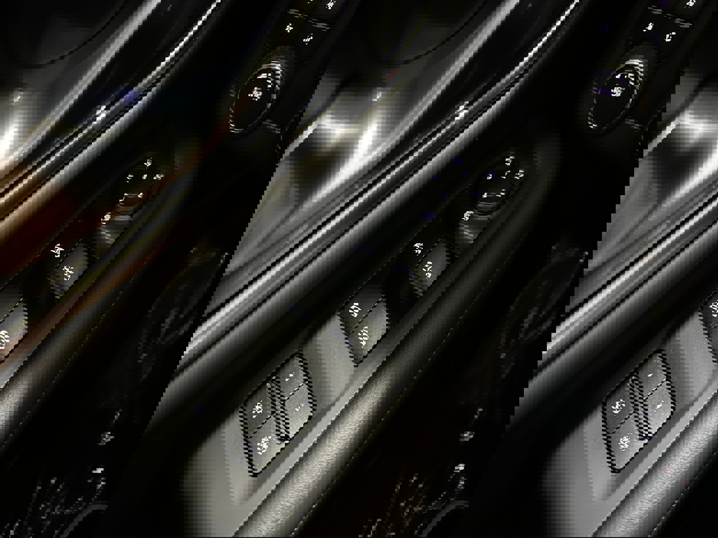 Used 2021 Chevrolet Suburban Z71 AWD/4WD image 25