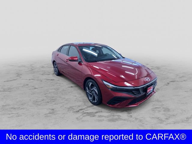 Used 2025 Hyundai Elantra SEL image 3