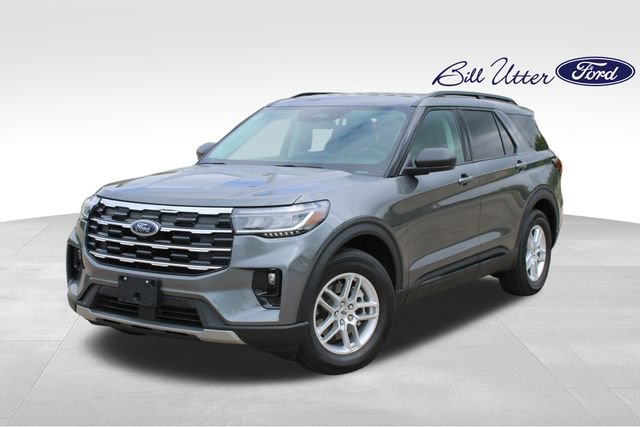 Used 2026 Ford Explorer Active w/ Active Comfort Package RWD image 1