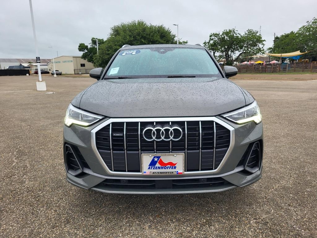 Used 2025 Audi Q3 2.0T Premium AWD/4WD image 8