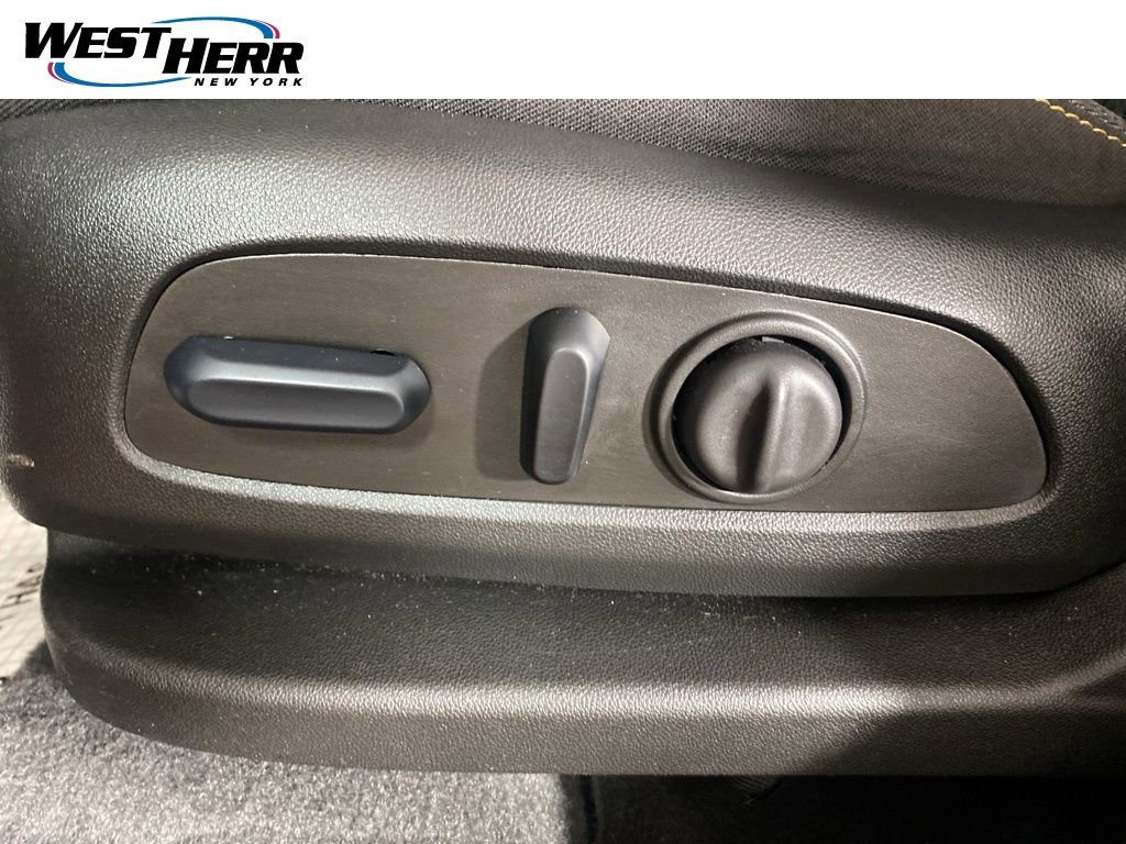 Used 2024 Chevrolet Equinox LT AWD/4WD image 15