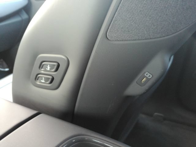 Used 2024 Kia EV9 Light Long Range RWD image 36