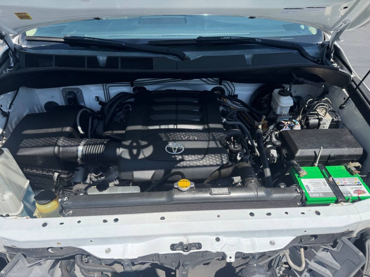 Used 2013 Toyota Tundra 4x4 Double Cab w/ SR5 Pkg image 18