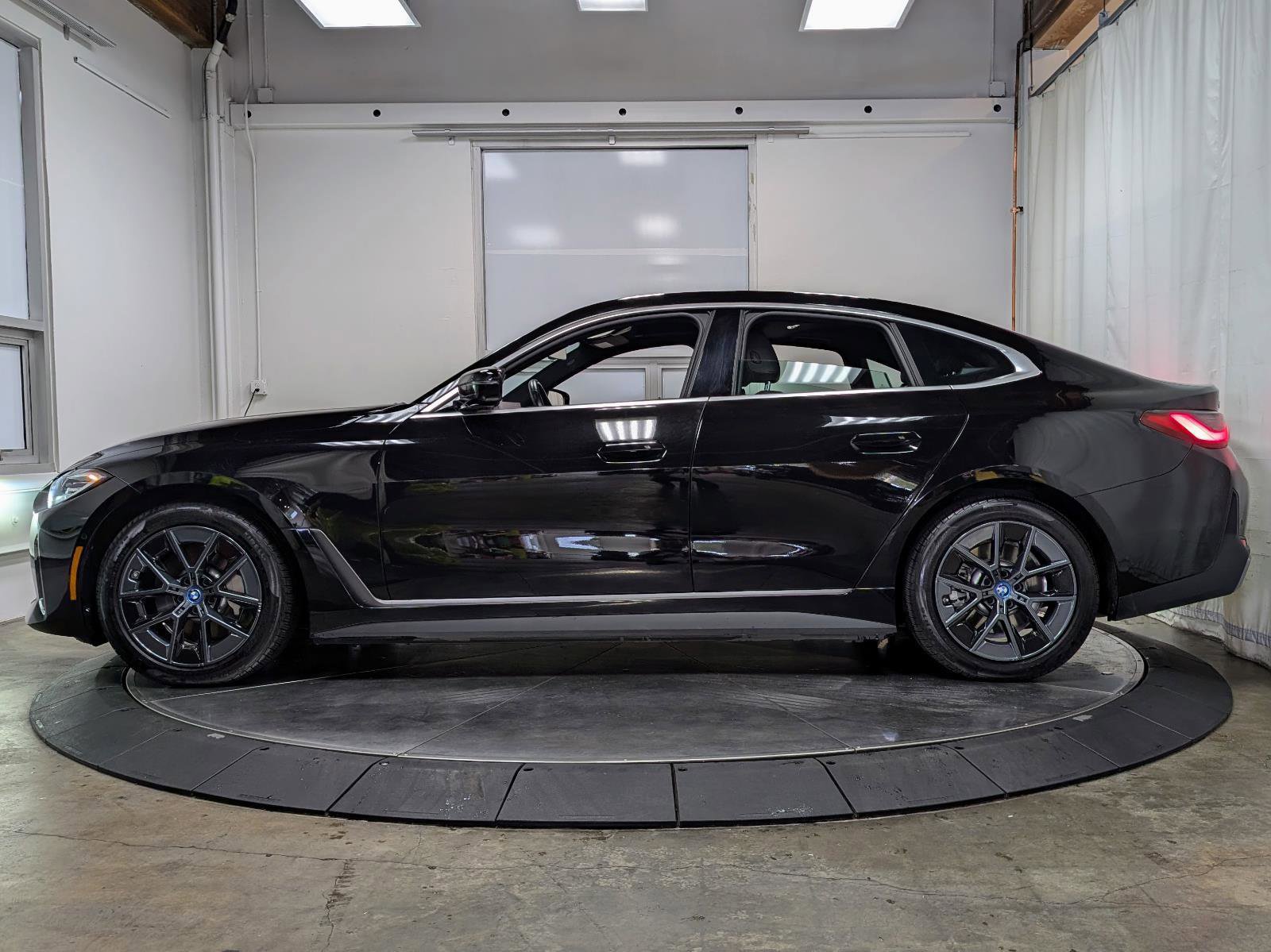 Used 2024 BMW i4 xDrive40i AWD/4WD image 6