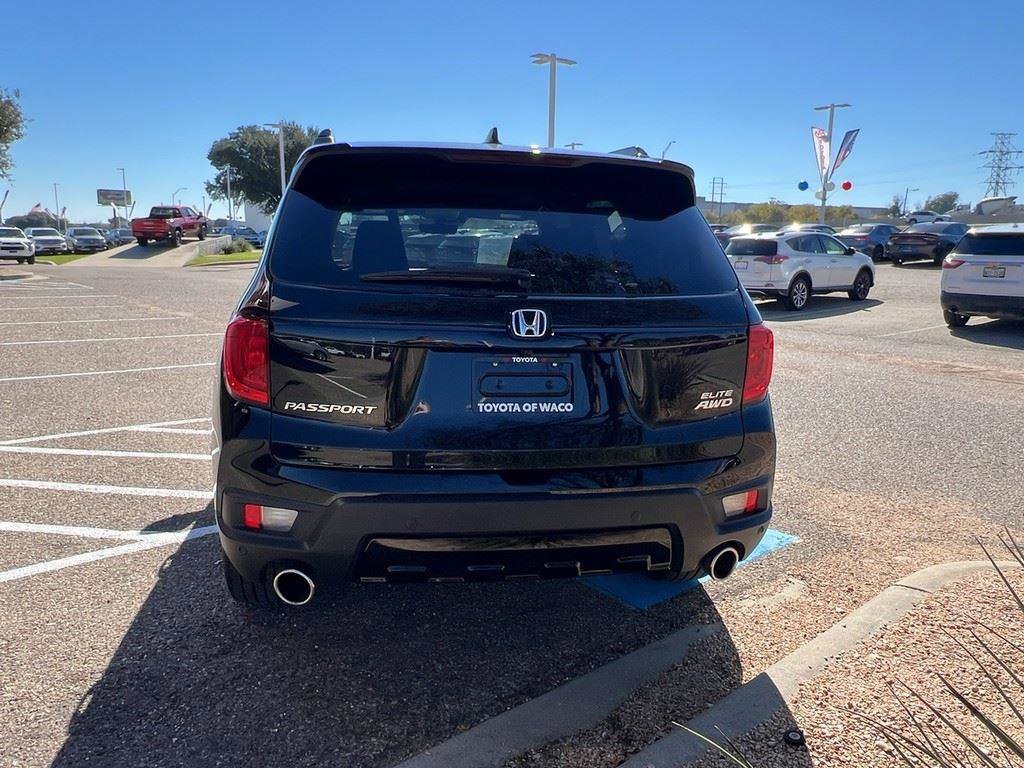 Used 2023 Honda Passport Elite image 4