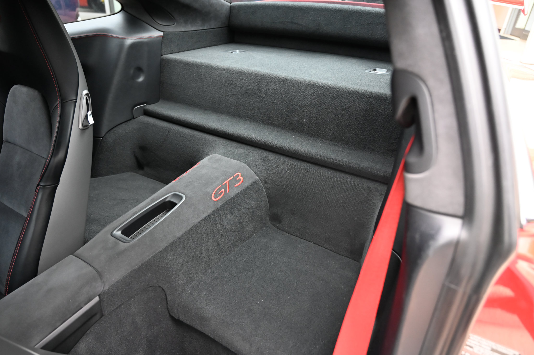 Used 2015 Porsche 911 GT3 RWD image 23