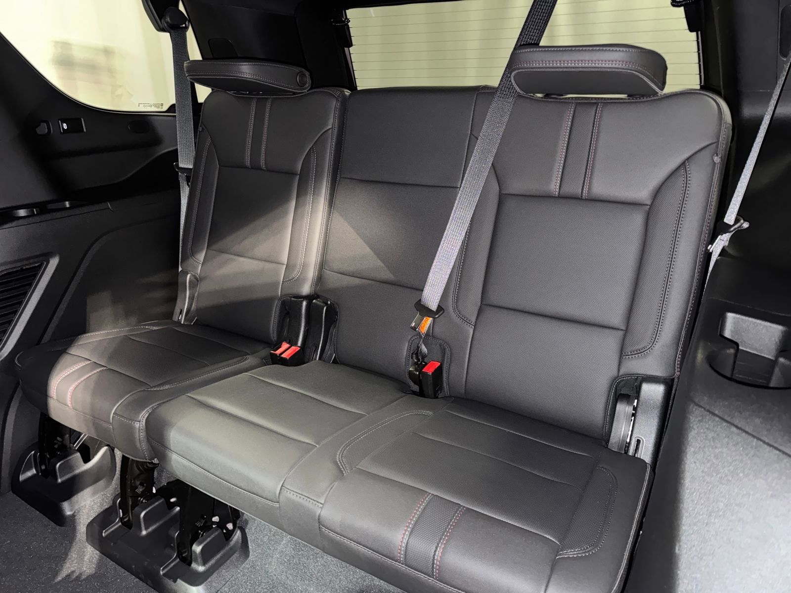 Used 2022 Chevrolet Tahoe RST w/ Luxury Package image 28