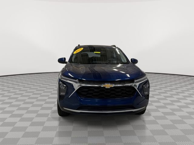 Certified 2024 Chevrolet Trax LT image 3