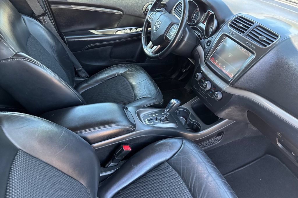 Used 2018 Dodge Journey Crossroad FWD image 17