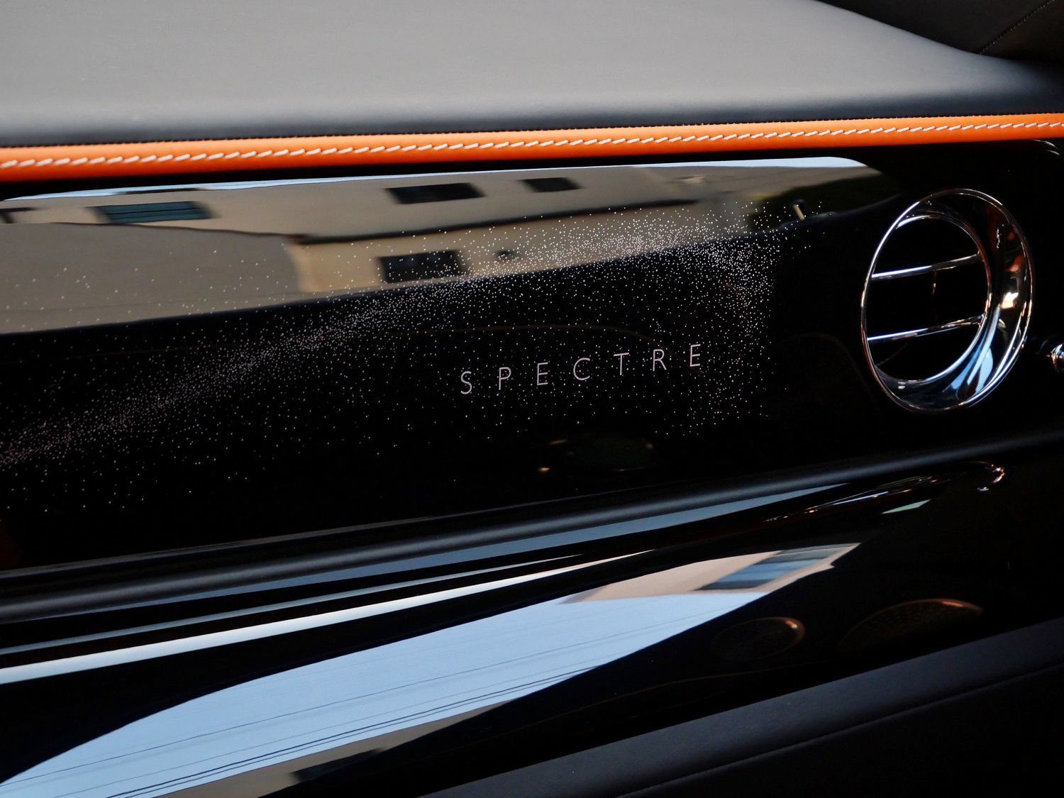 Used 2024 Rolls-Royce Spectre w/ Leather Finishing Pack AWD/4WD image 26