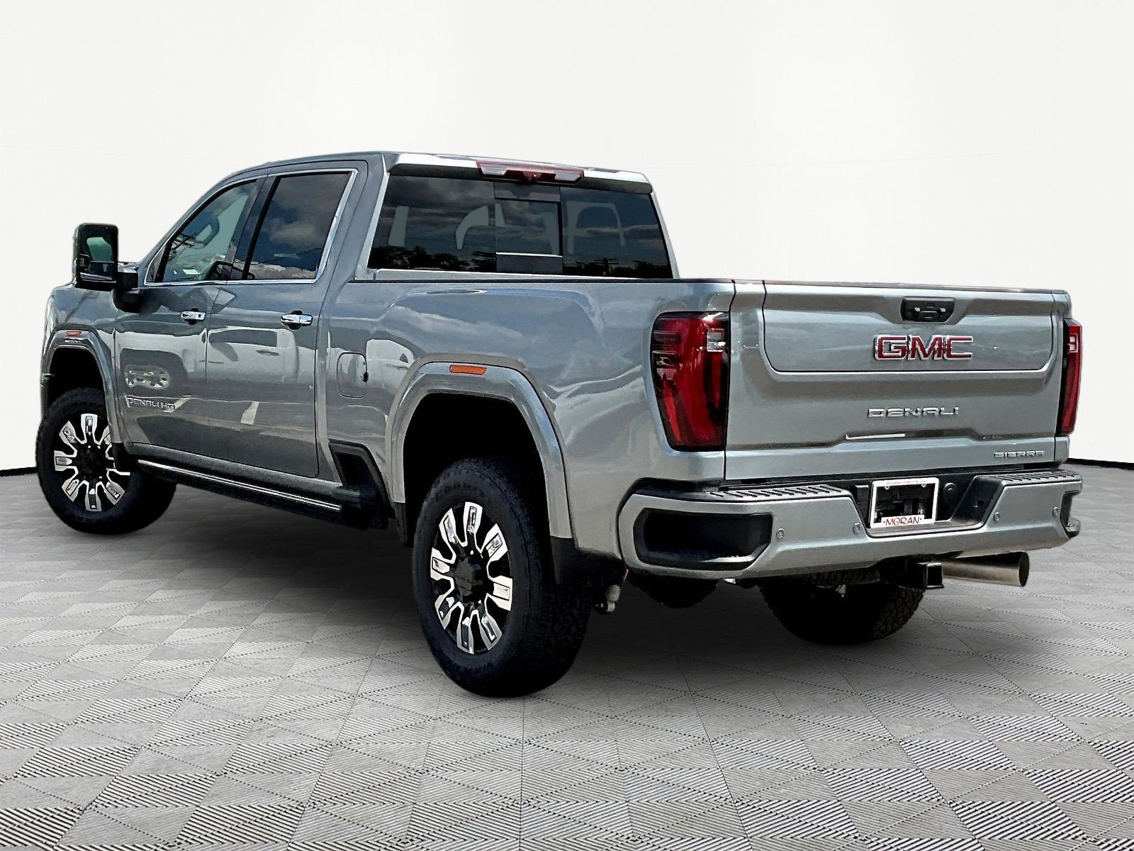 New 2026 GMC Sierra 2500 Denali w/ Denali Reserve Package AWD/4WD image 4