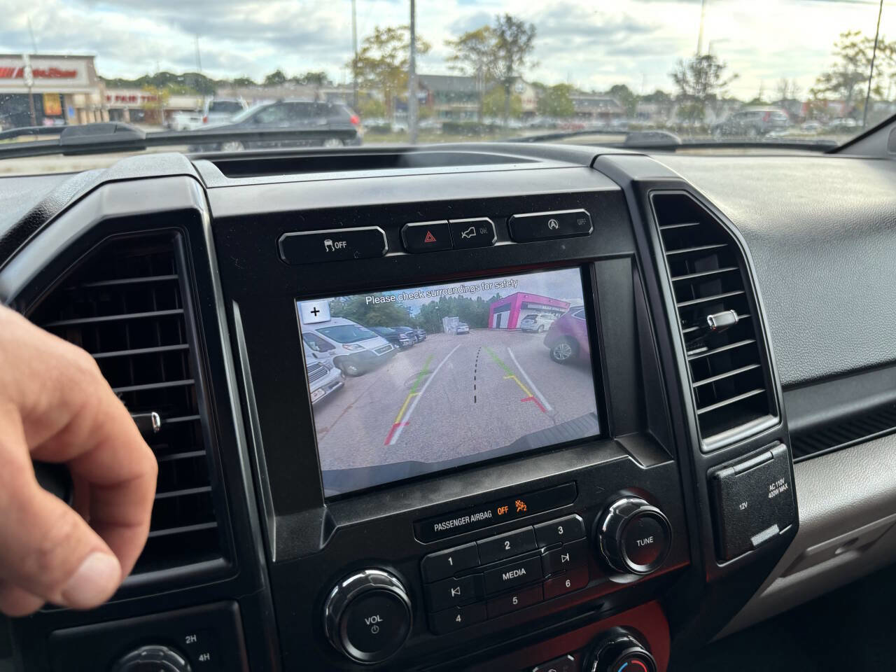 Used 2018 Ford F150 XL w/ Equipment Group 101A Mid image 26