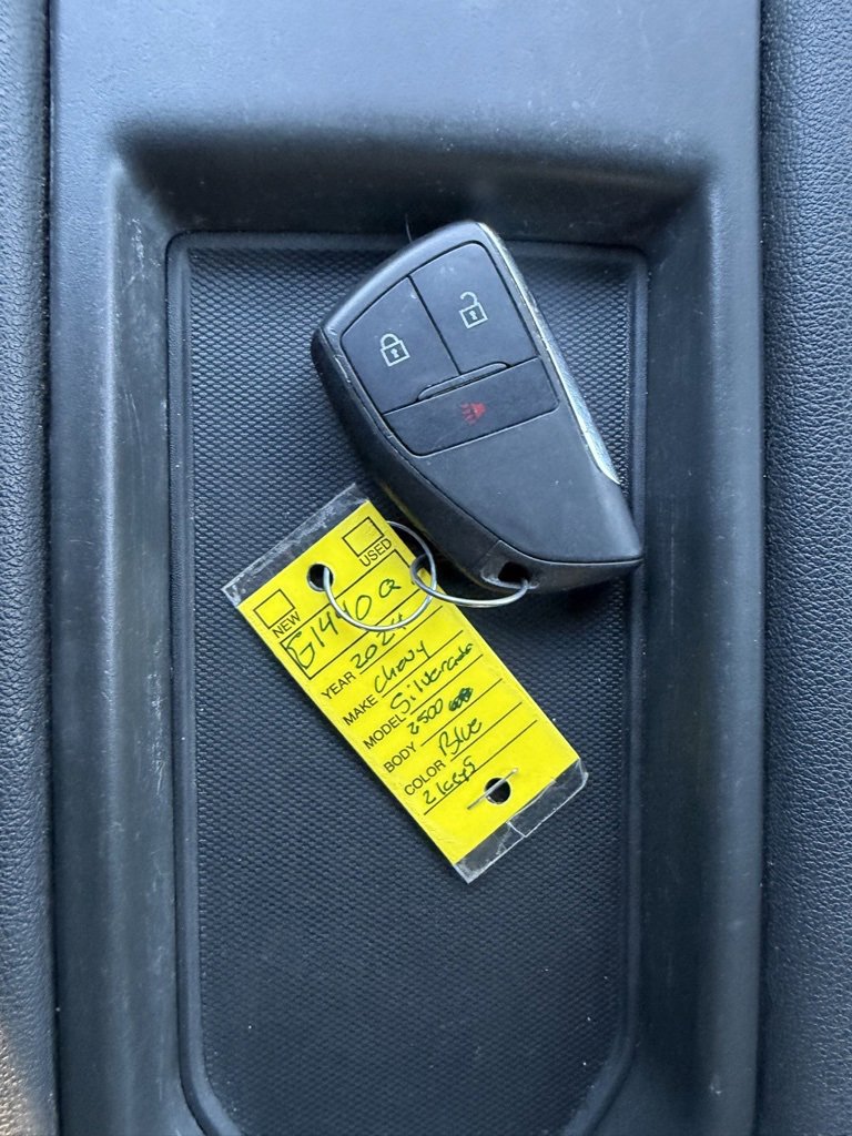 Used 2024 Chevrolet Silverado 2500 Custom image 33