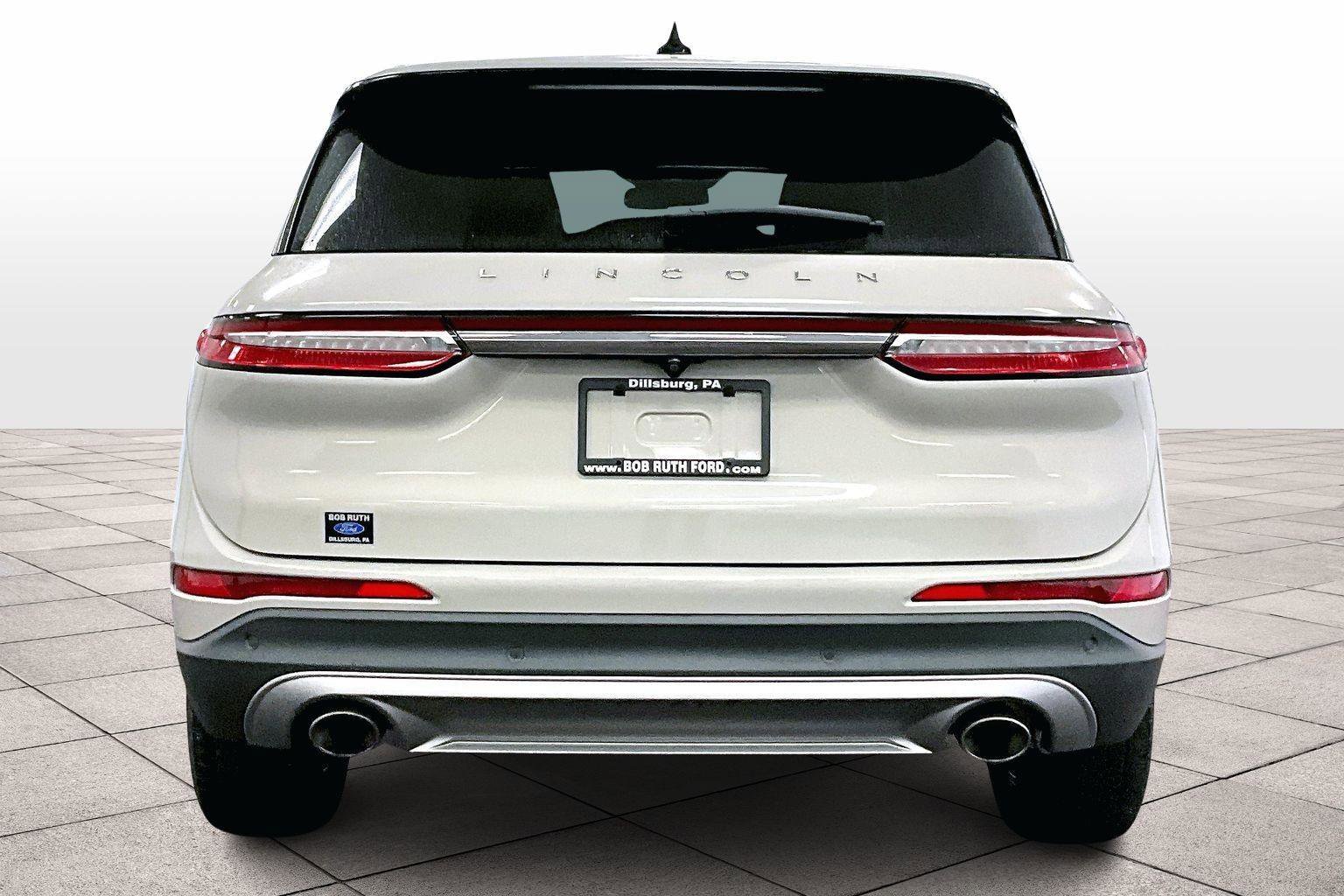 Used 2021 Lincoln Corsair AWD w/ Equipment Group 101A image 4