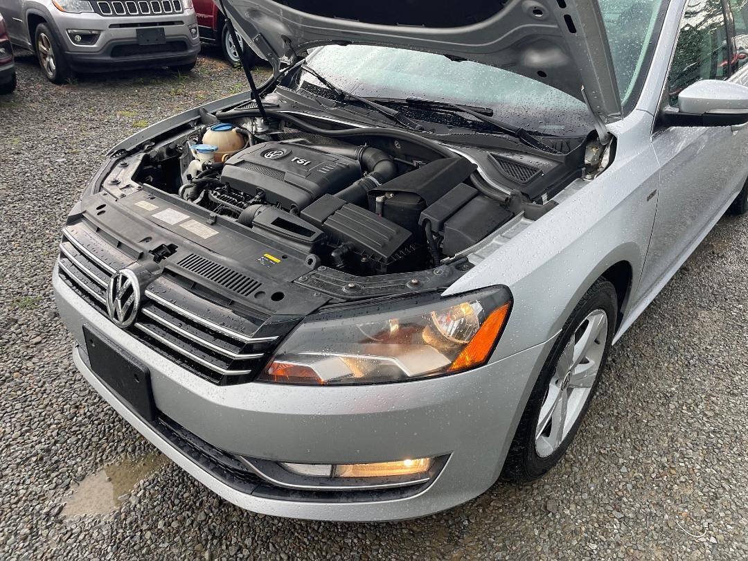 Used 2015 Volkswagen Passat 1.8T Limited Edition FWD image 24