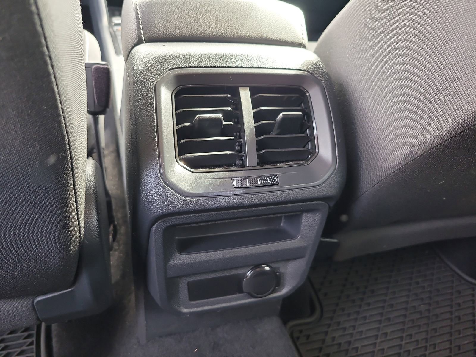 Used 2022 Volkswagen Tiguan S FWD image 12