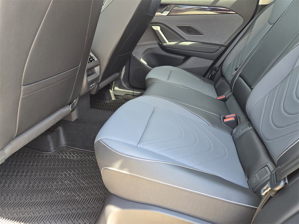 New 2025 Volkswagen Tiguan SE image 23