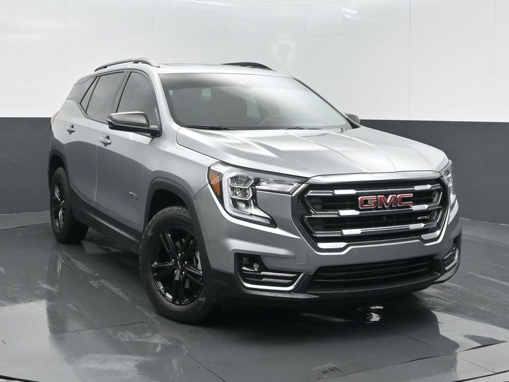 Used 2024 GMC Terrain AT4 w/ Infotainment Package II image 2
