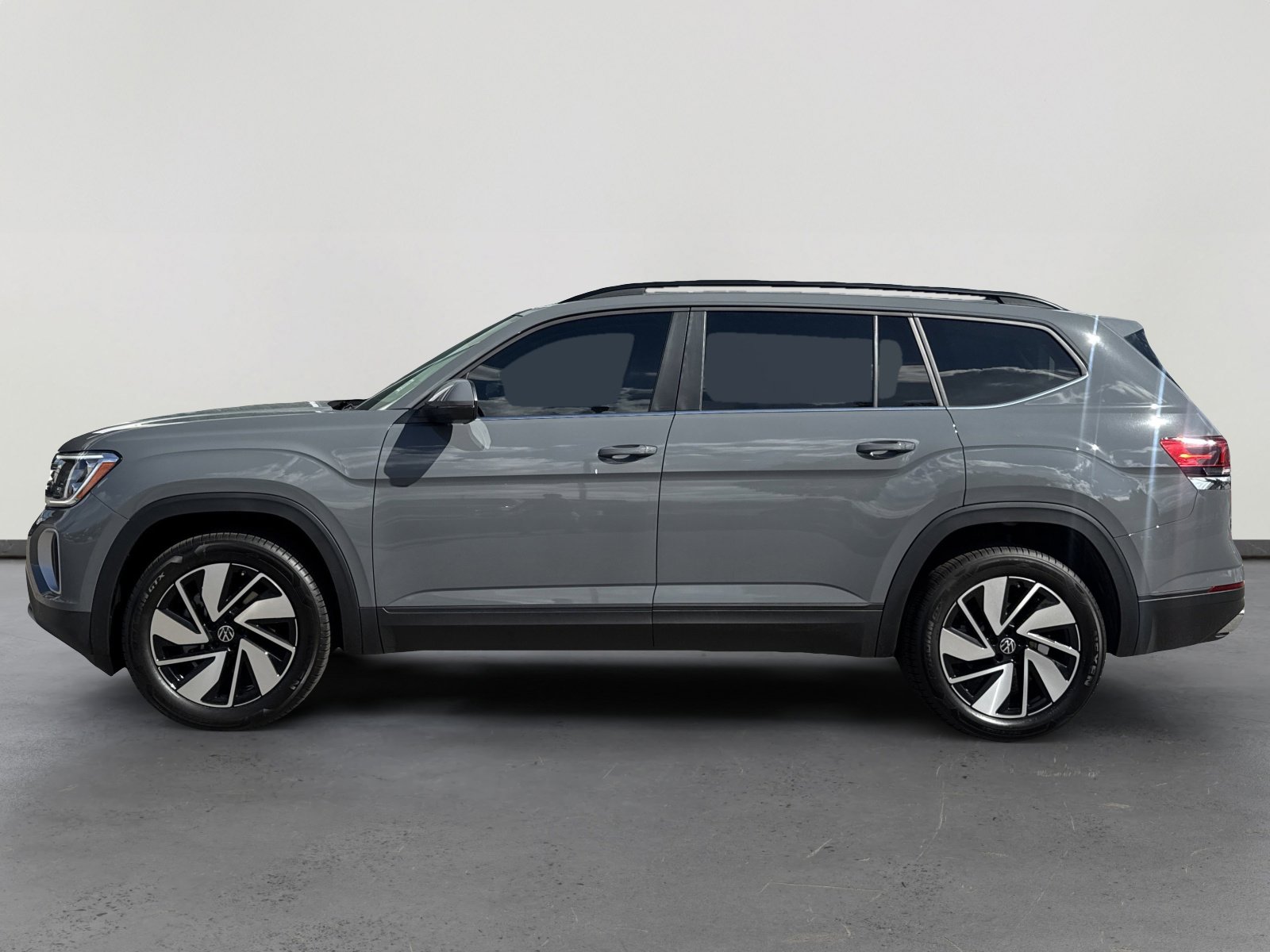 New 2026 Volkswagen Atlas SE image 3