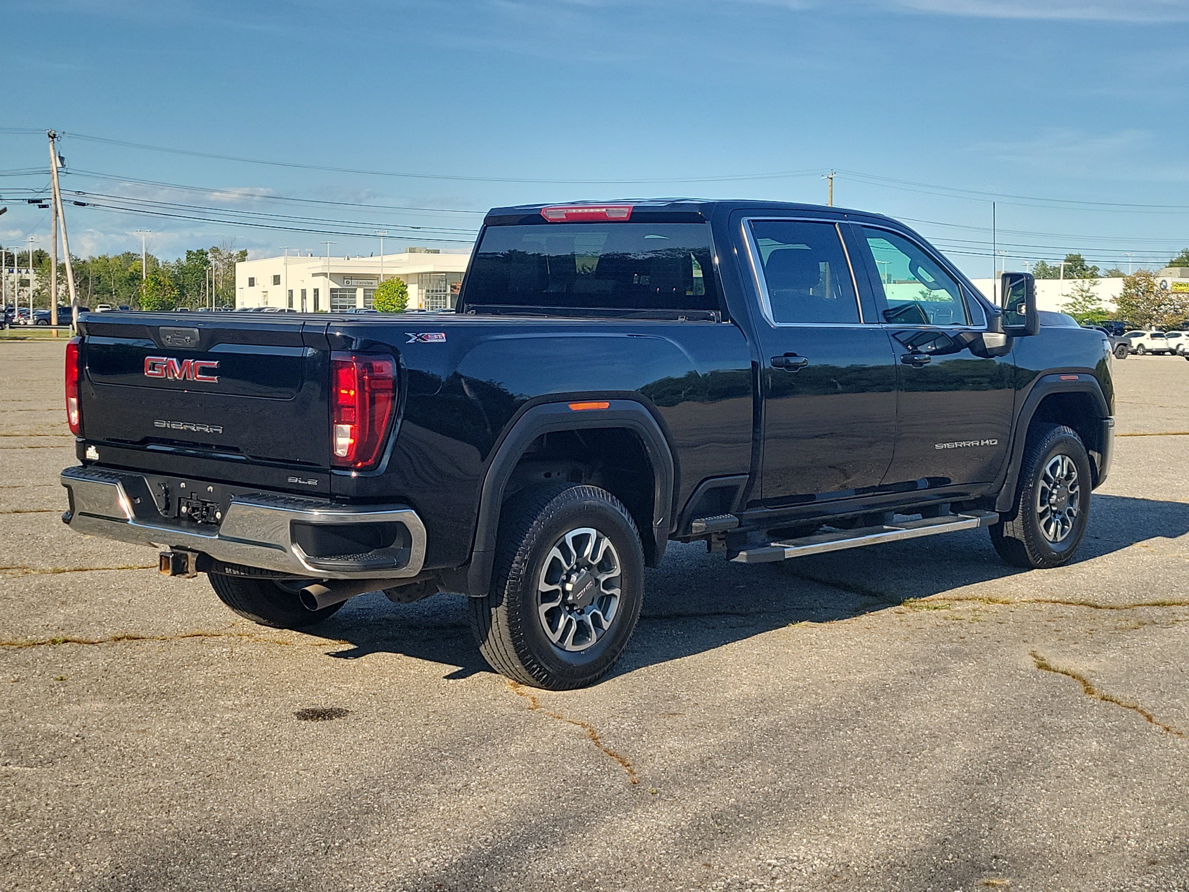 Used 2024 GMC Sierra 2500 SLE w/ SLE Value Package; AWD/4WD image 5