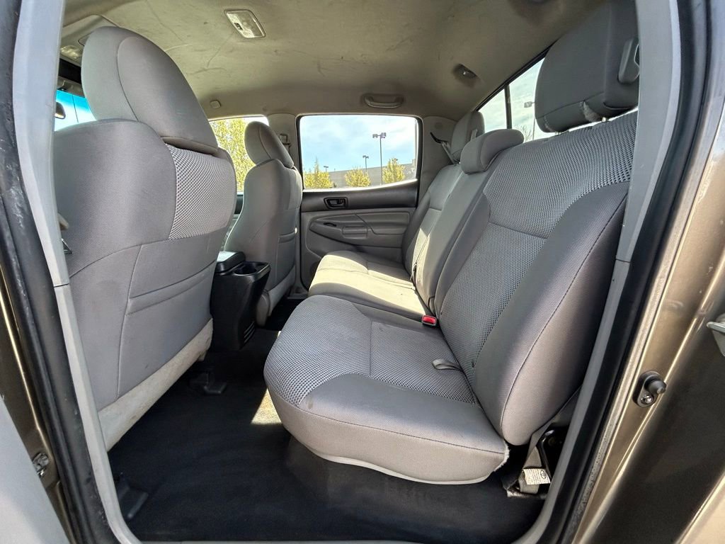 Used 2015 Toyota Tacoma 4x4 Double Cab w/ TRD Off-Road Package image 27