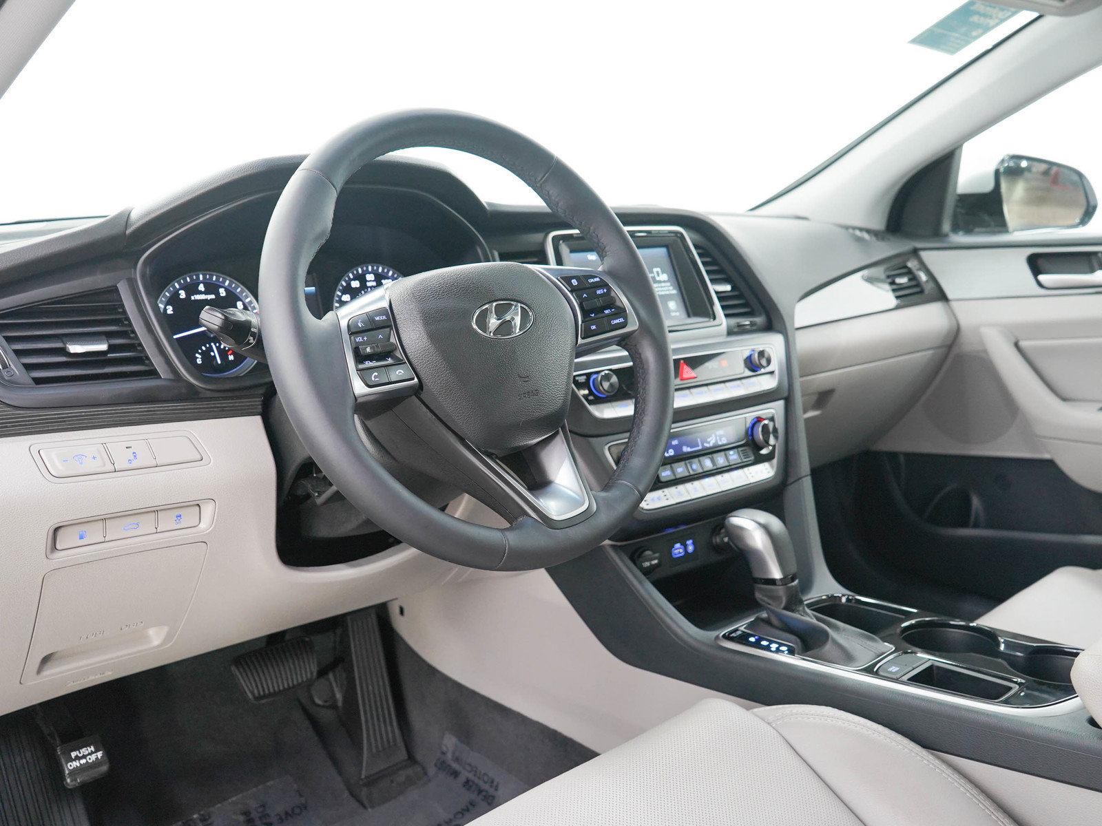 Used 2018 Hyundai Sonata Limited w/ Cargo Package FWD image 23