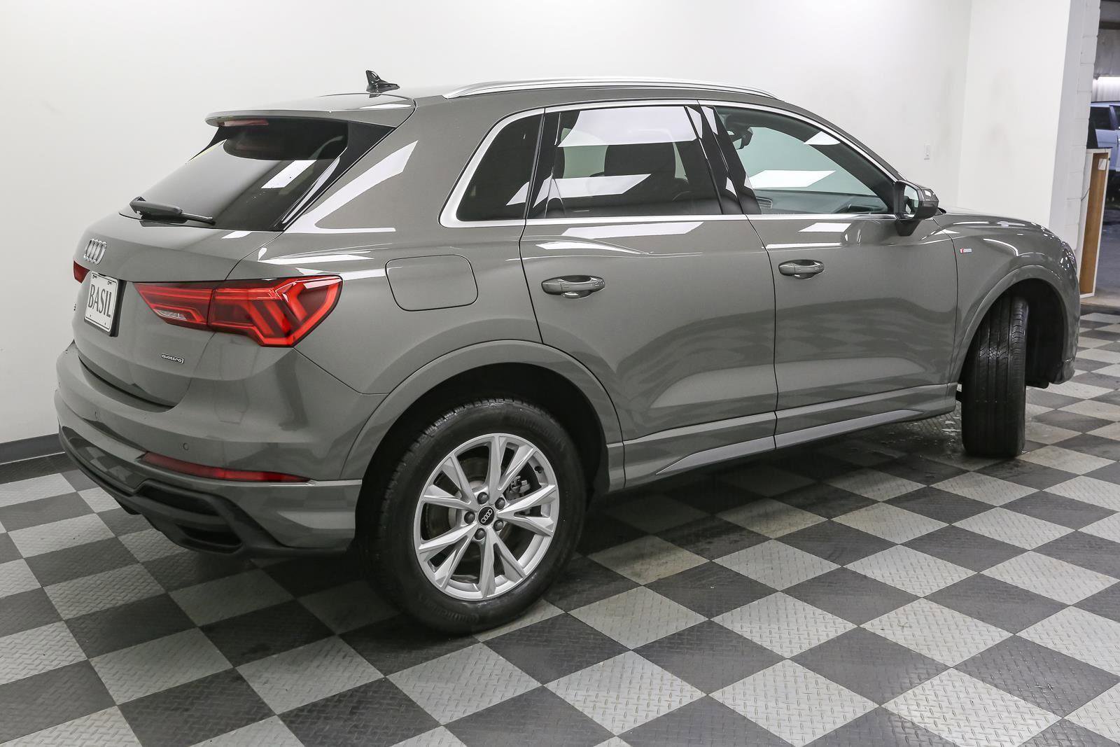 Used 2025 Audi Q3 2.0T Premium Plus w/ Premium Plus Package AWD/4WD image 10