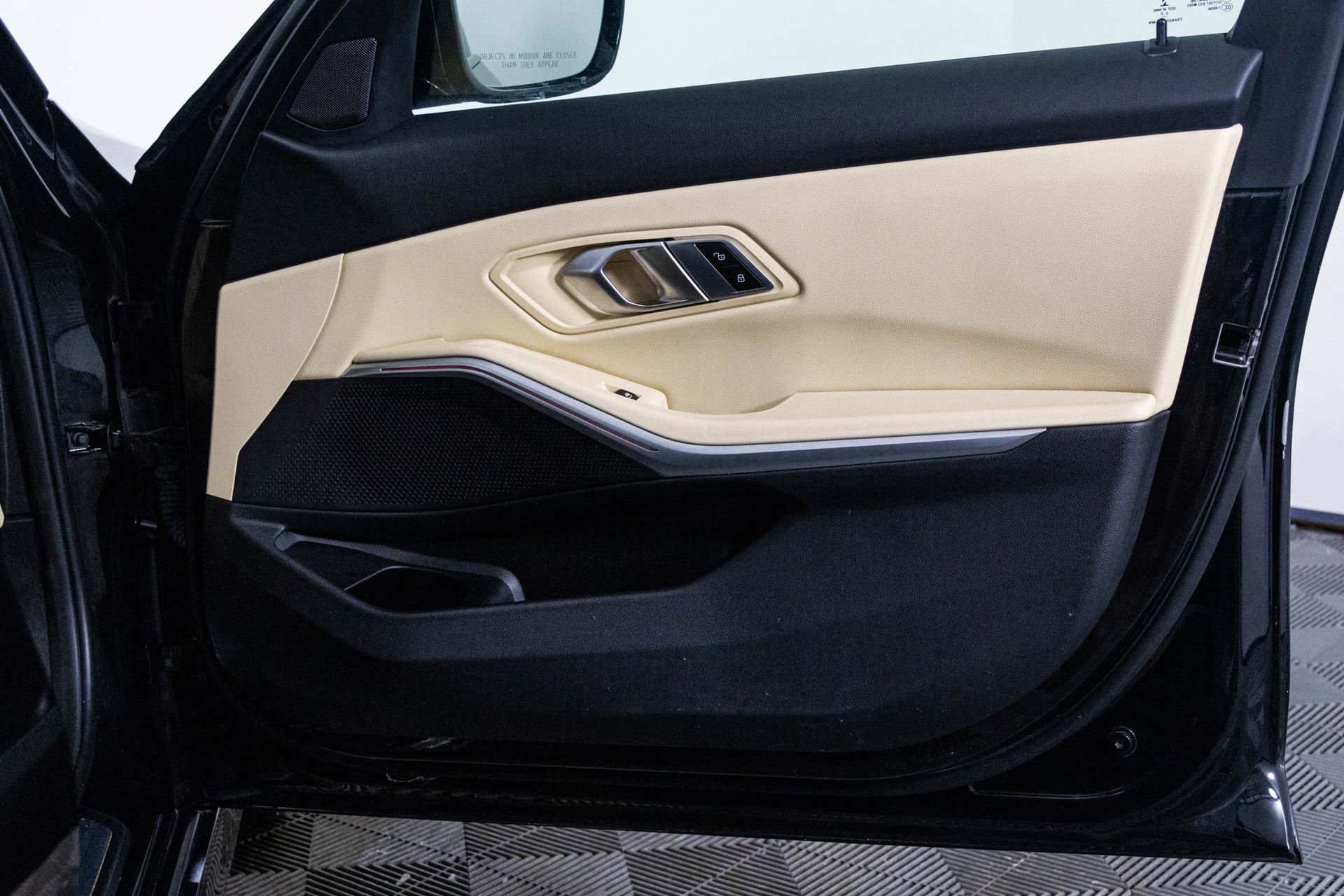 Used 2023 BMW 330i xDrive Sedan w/ Driving Assistance Package image 41