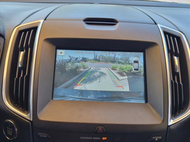 Used 2016 Ford Edge Titanium FWD image 14