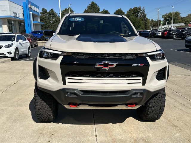 Certified 2026 Chevrolet Colorado ZR2 w/ Midnight Edition AWD/4WD image 3