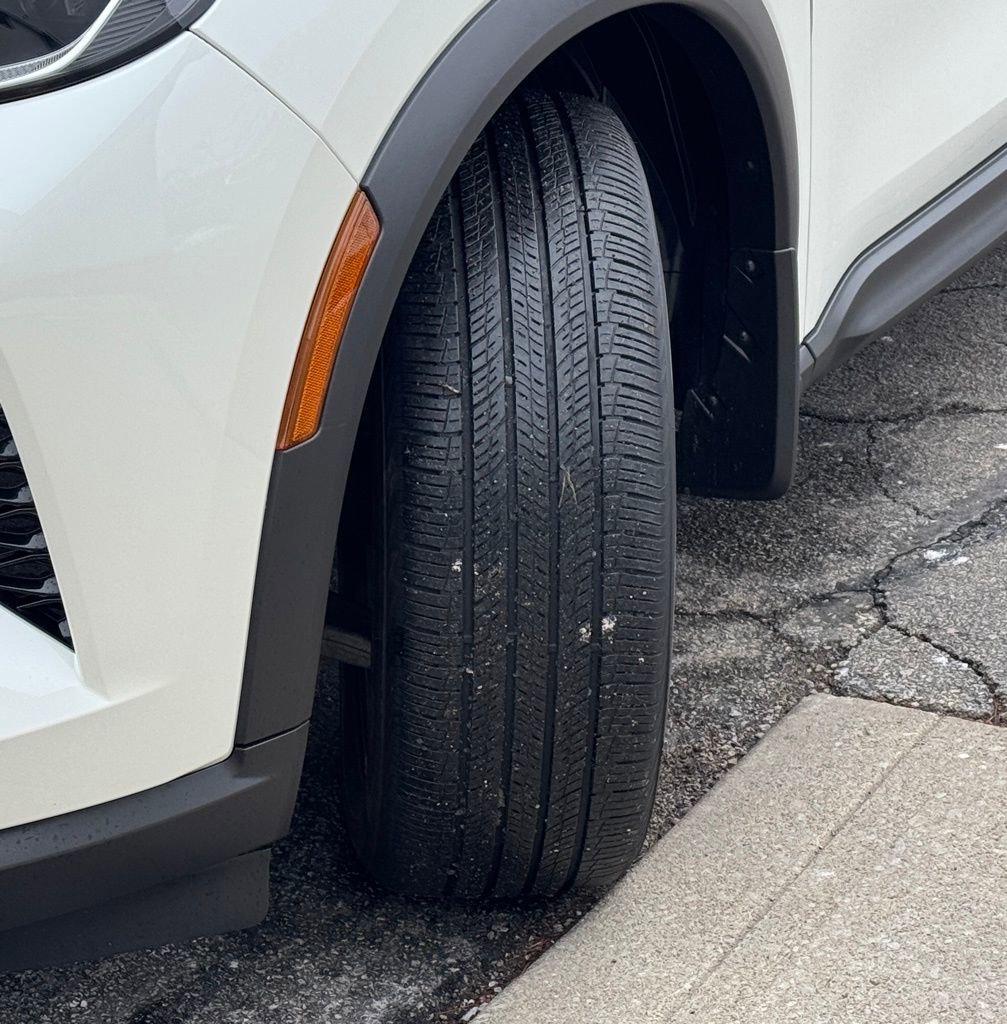 Used 2025 INFINITI QX60 Luxe w/ Black Edition image 10