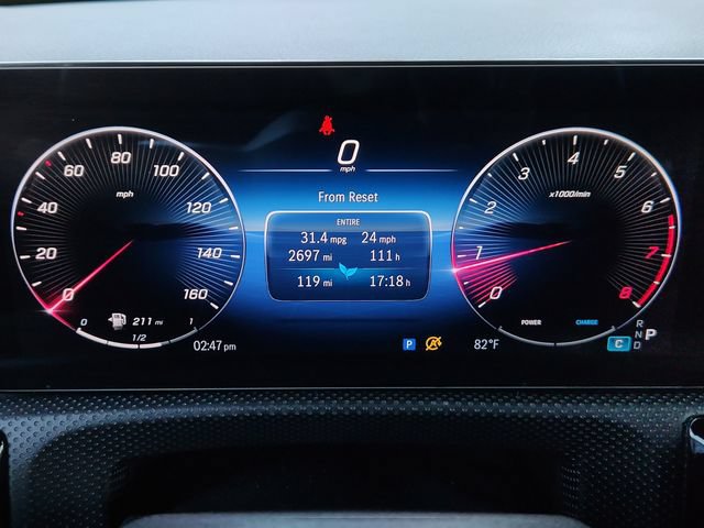 Used 2025 Mercedes-Benz CLA 250 image 40