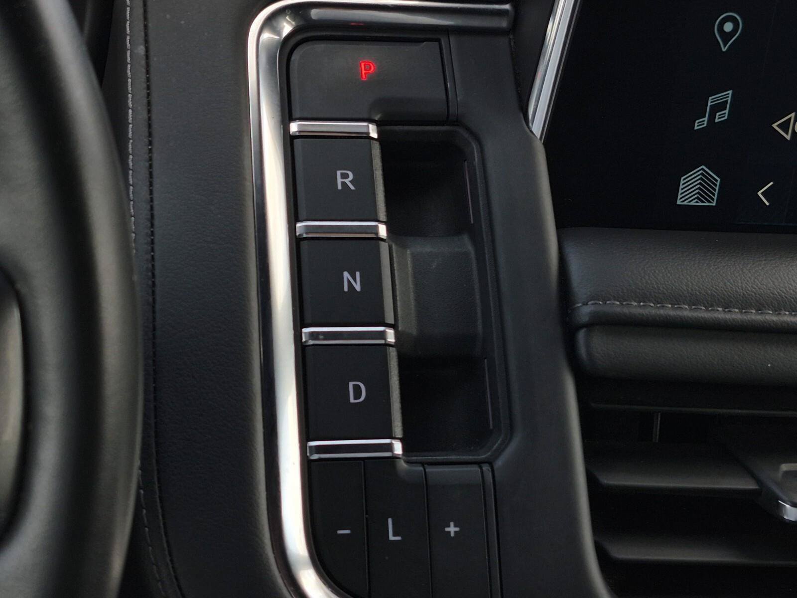 Used 2024 Chevrolet Tahoe LT AWD/4WD image 29