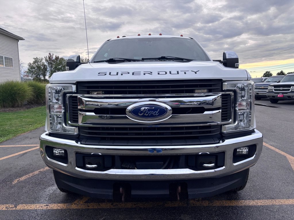 Used 2017 Ford F350 XLT AWD/4WD image 3