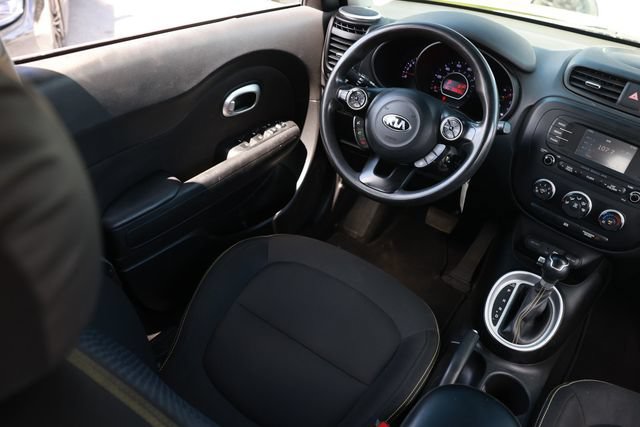 Used 2016 Kia Soul + FWD image 24