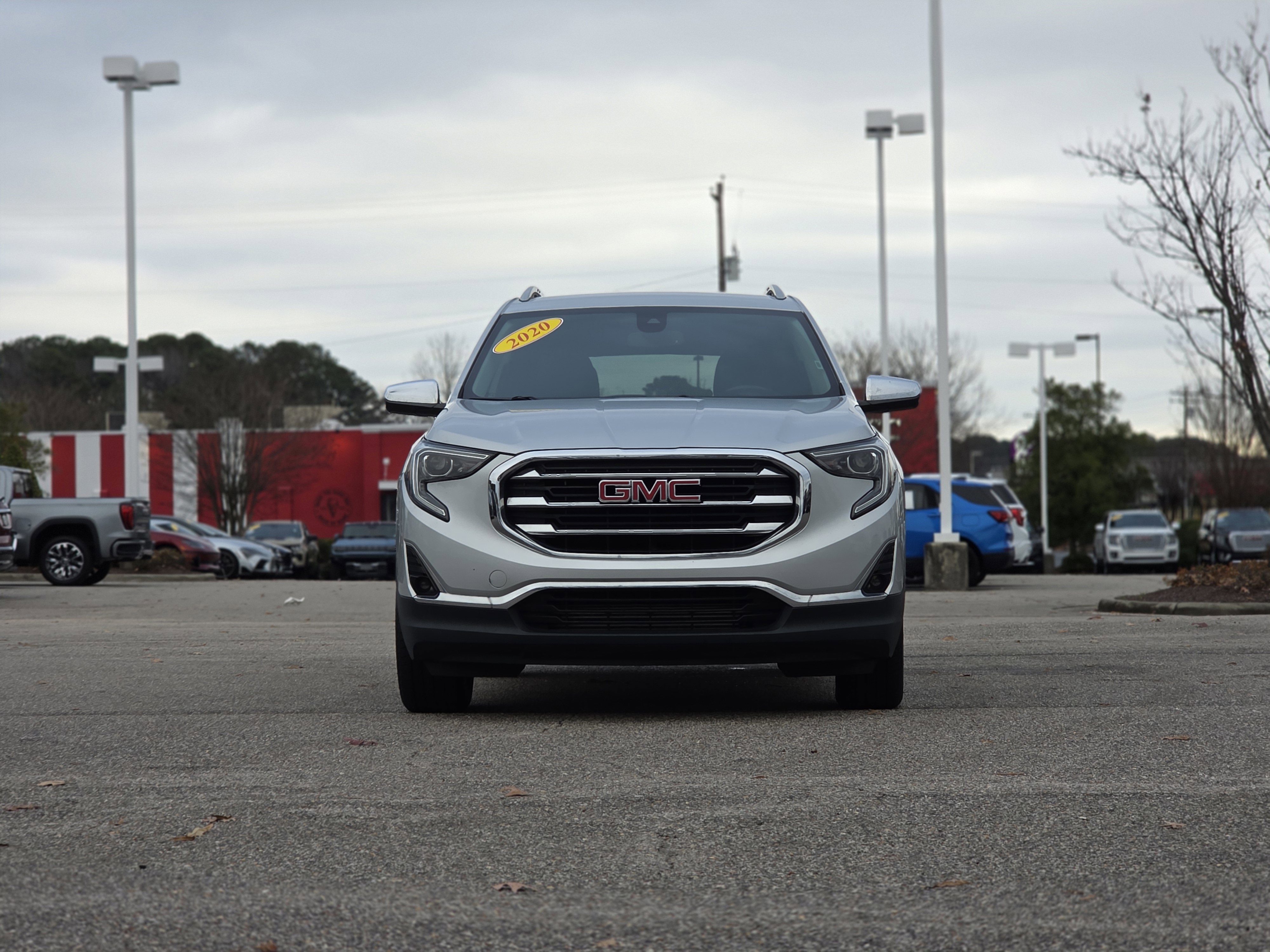 Used 2020 GMC Terrain SLT w/ Preferred Package image 2