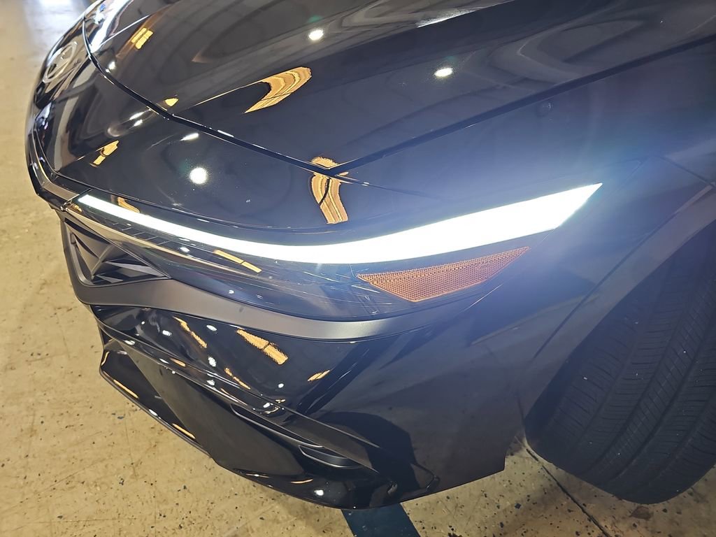 New 2026 Hyundai Elantra Limited image 33