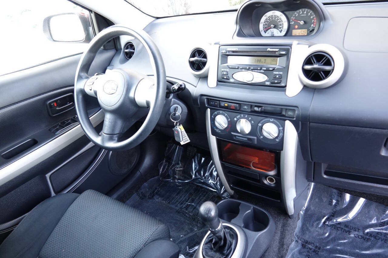 Used 2006 Scion xA FWD image 77