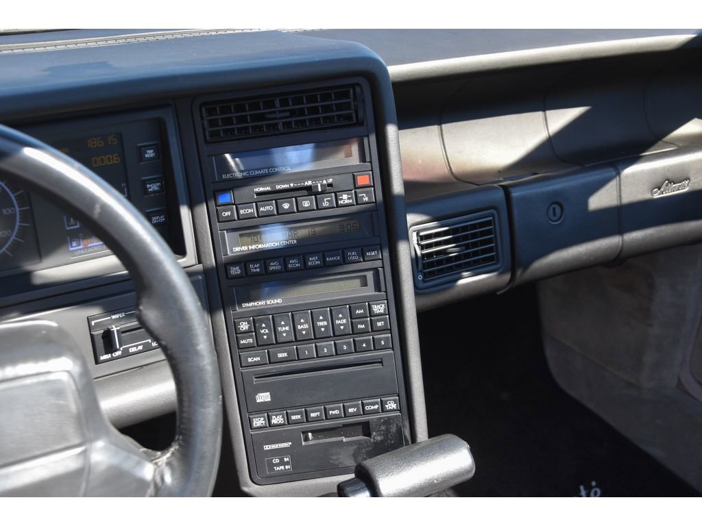 Used 1990 Cadillac Allante image 17