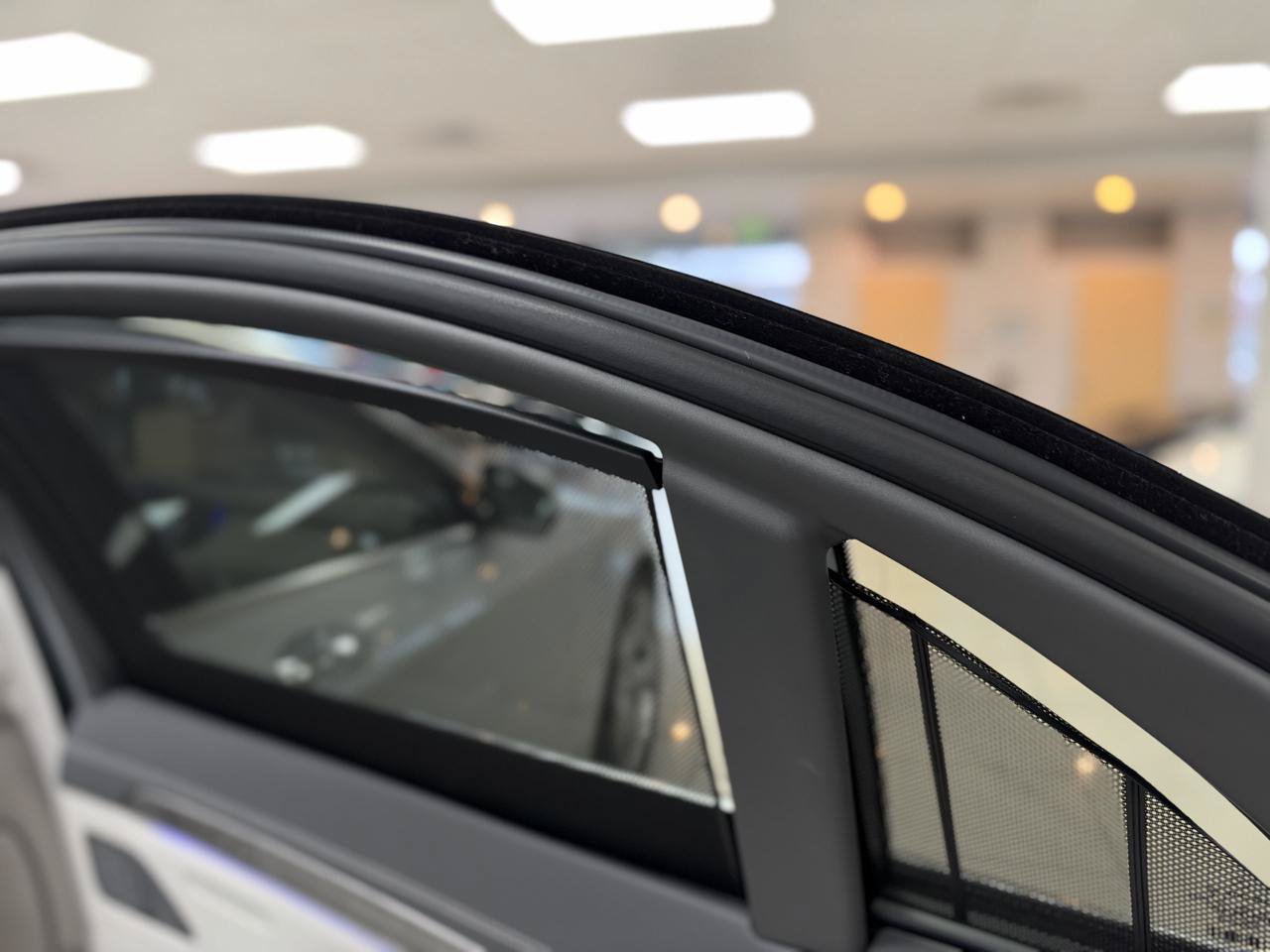 Used 2017 Mercedes-Benz S 550 Sedan image 28