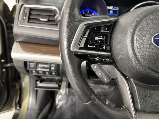 Used 2018 Subaru Outback 3.6R Touring AWD/4WD image 12