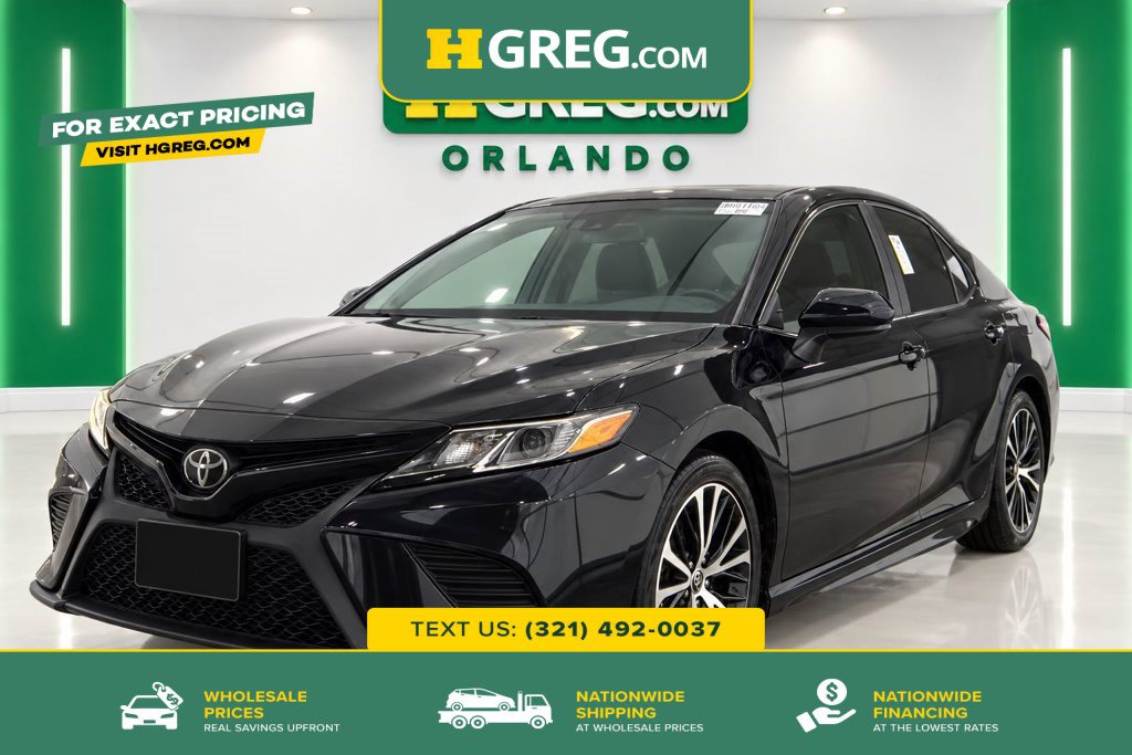 Used 2020 Toyota Camry SE FWD image 1